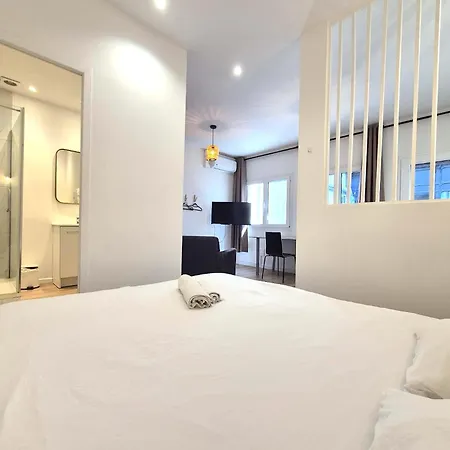 Aden - Climatise En Hyper-centre Appartement *